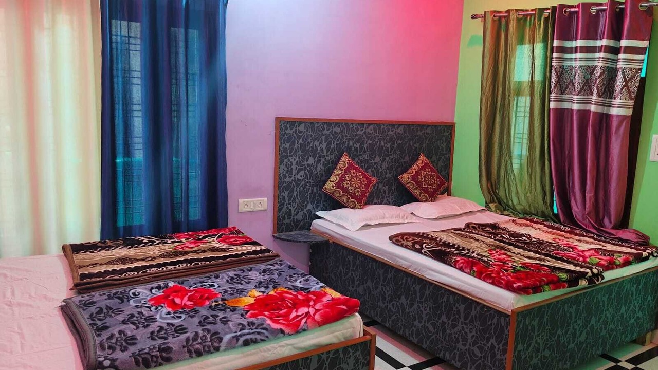 Photo of Bedroom in Rajgarhi