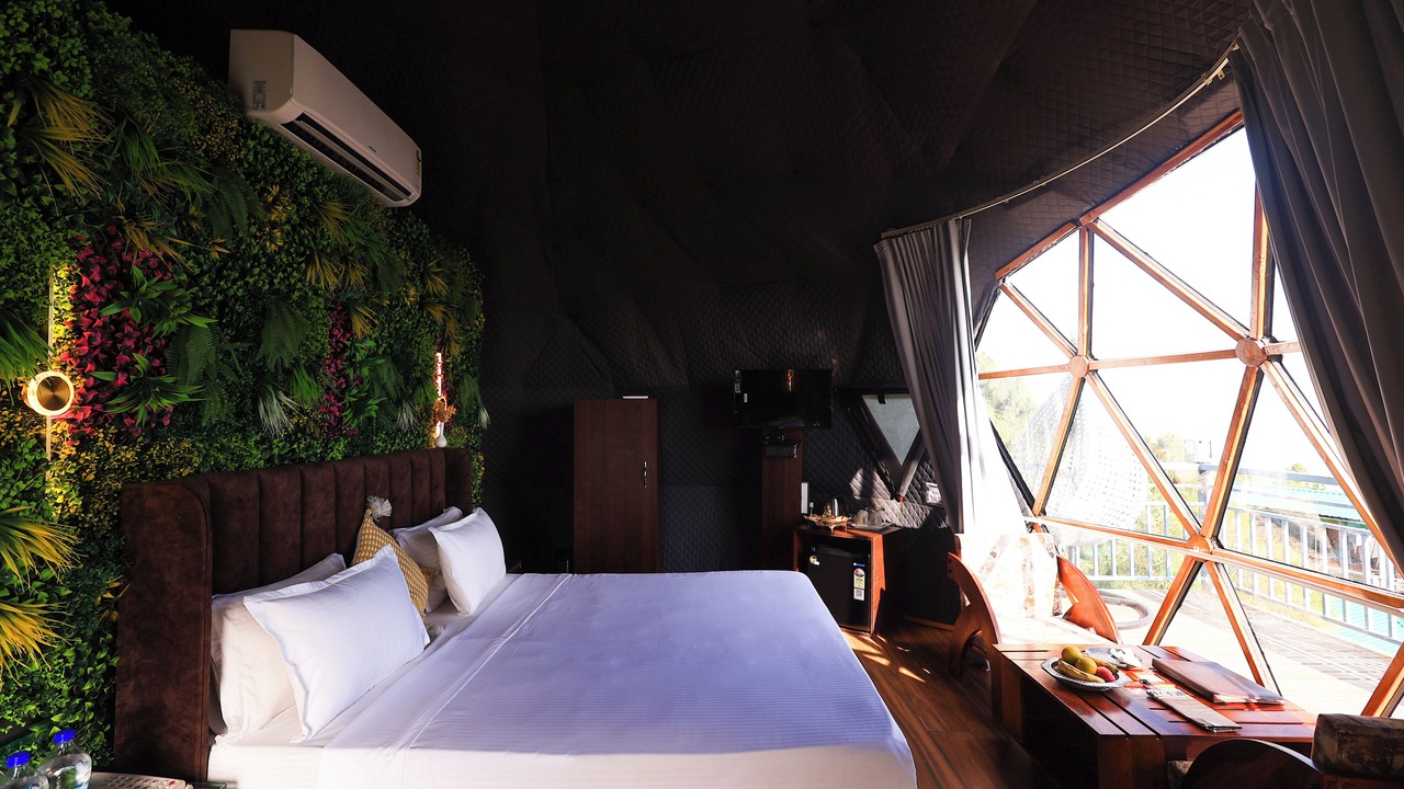 Photo of Bedroom in Lansdowne
