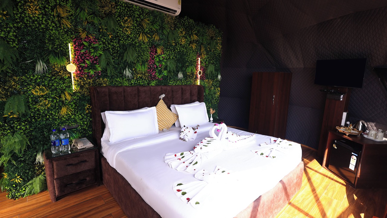 Photo of Bedroom in Lansdowne