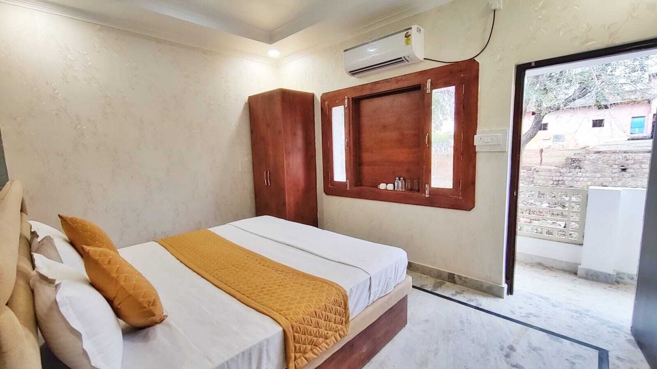 Photo of Bedroom in Khajuraho