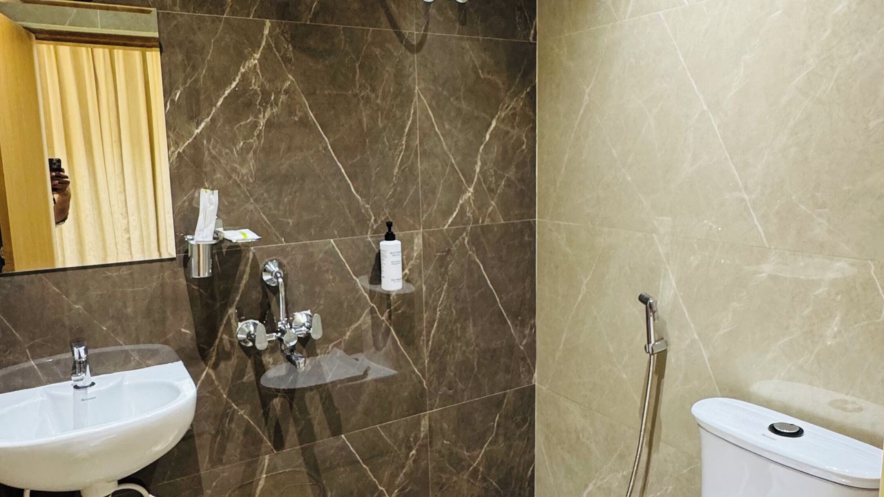 Photo of Bathroom in Serilingampally