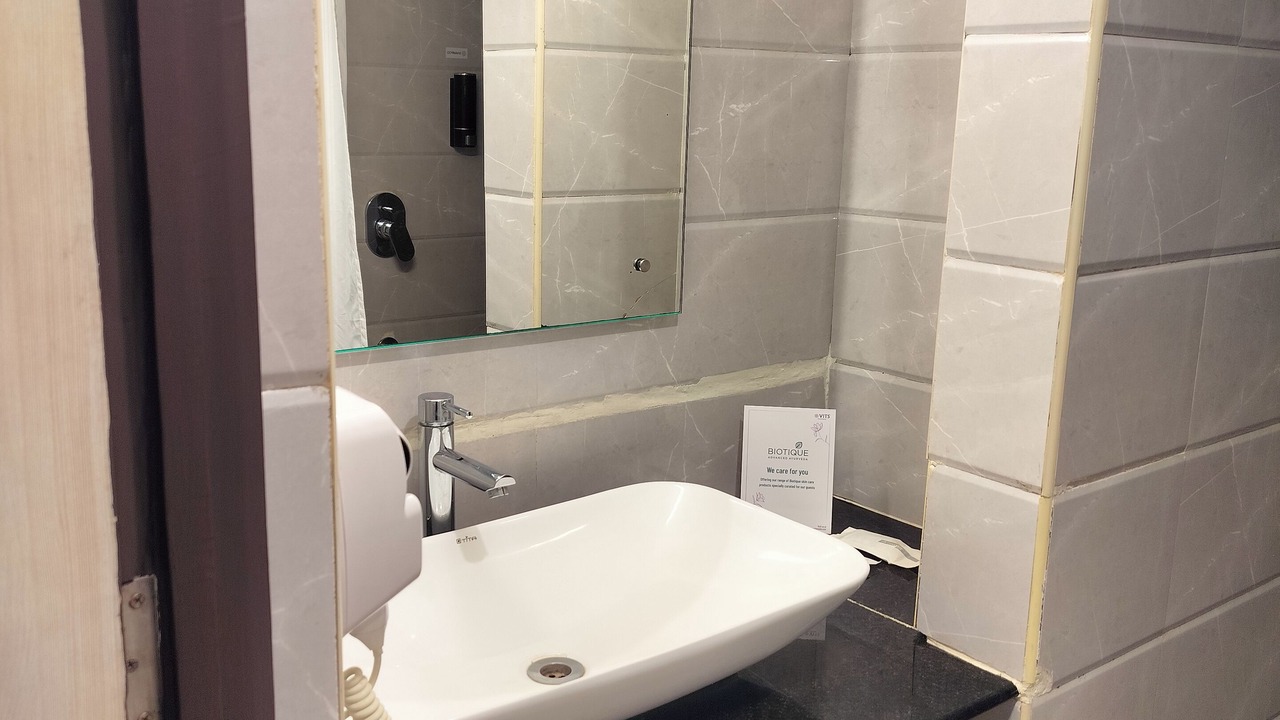 Photo of Bathroom in HBR Layout