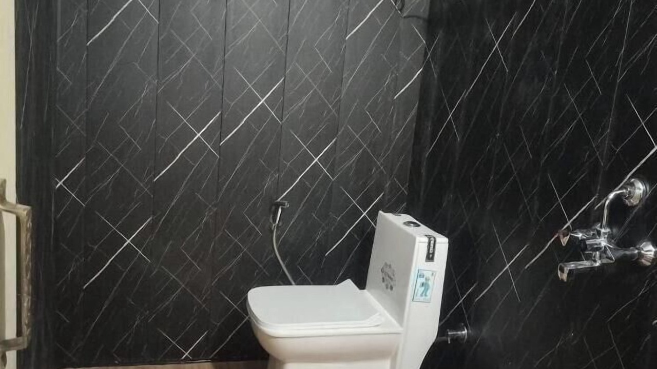 Photo of Bathroom in Guptkashi