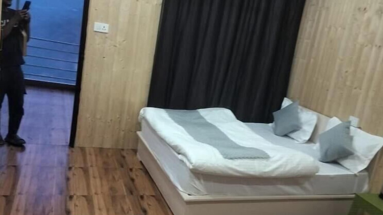 Photo of Bedroom in Guptkashi