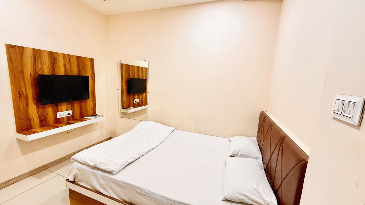 Photo of Bedroom in Ujjain