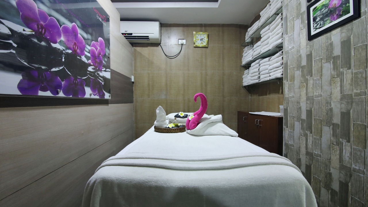 Photo of Bedroom in Sualkuchi