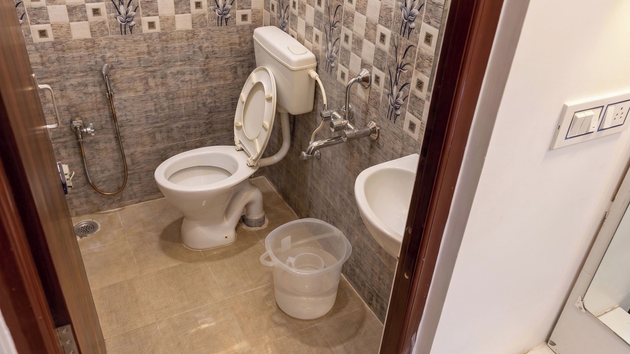 Photo of Bathroom in Peelamedu