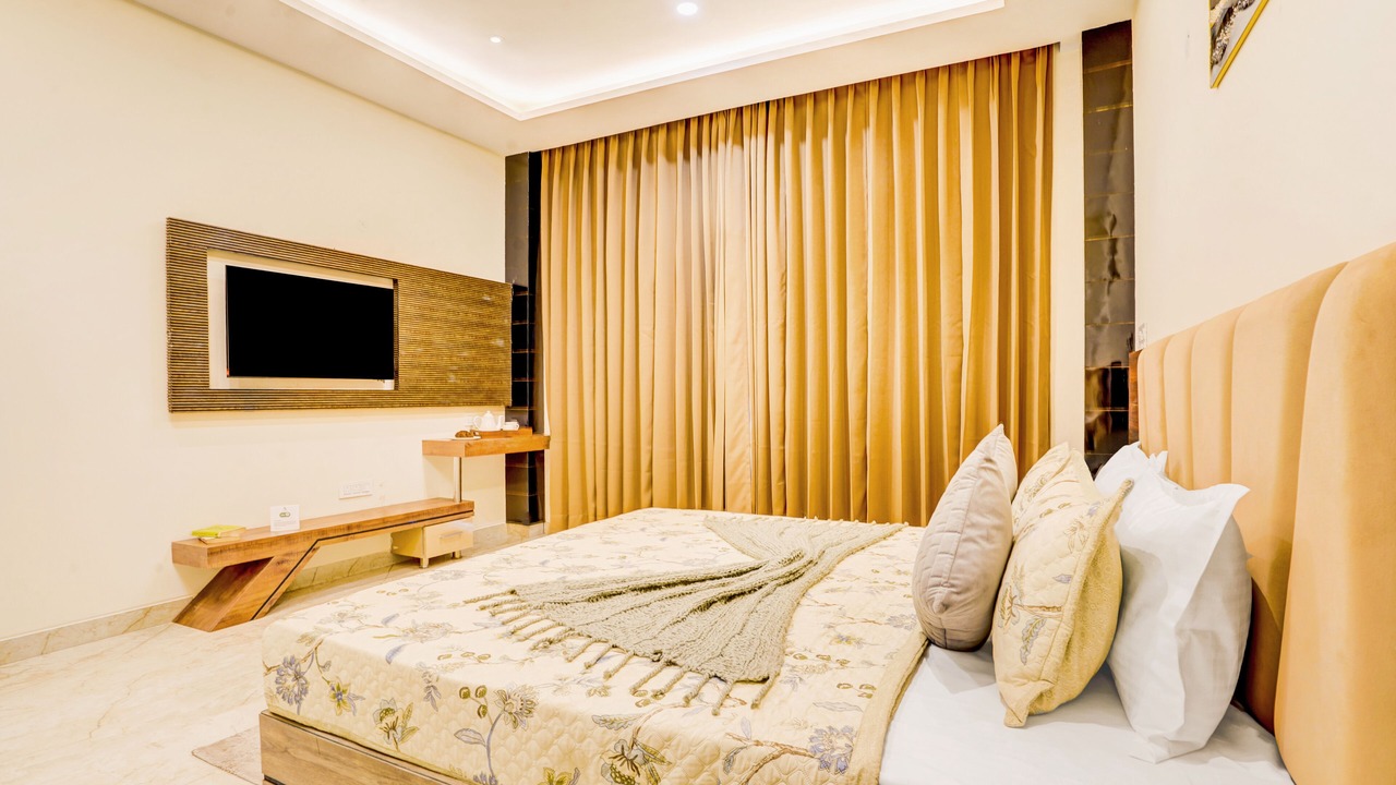 Photo of Bedroom in Dharampur
