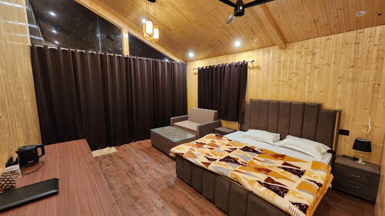 Photo of Bedroom in Tehri