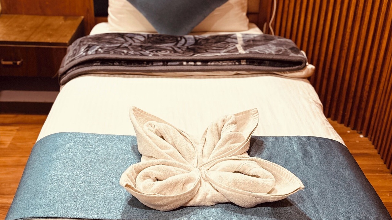 Photo of Bedroom in Badrinath