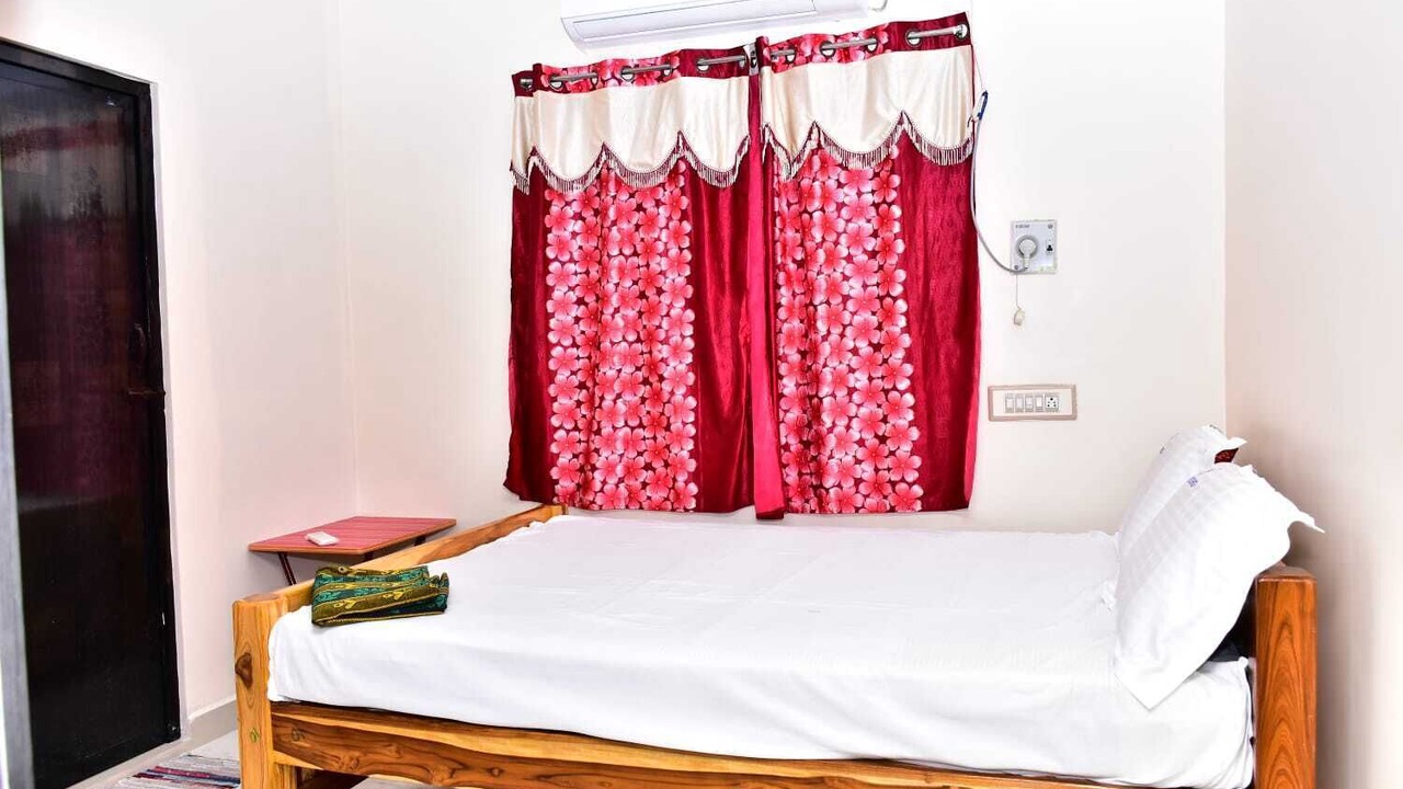 Photo of Others in Tiruvannamalai