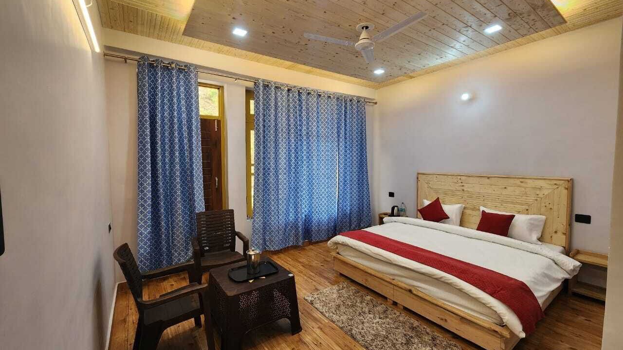 Photo of Patio Balcony in Chakrata