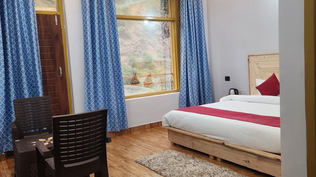 Photo of Bedroom in Chakrata
