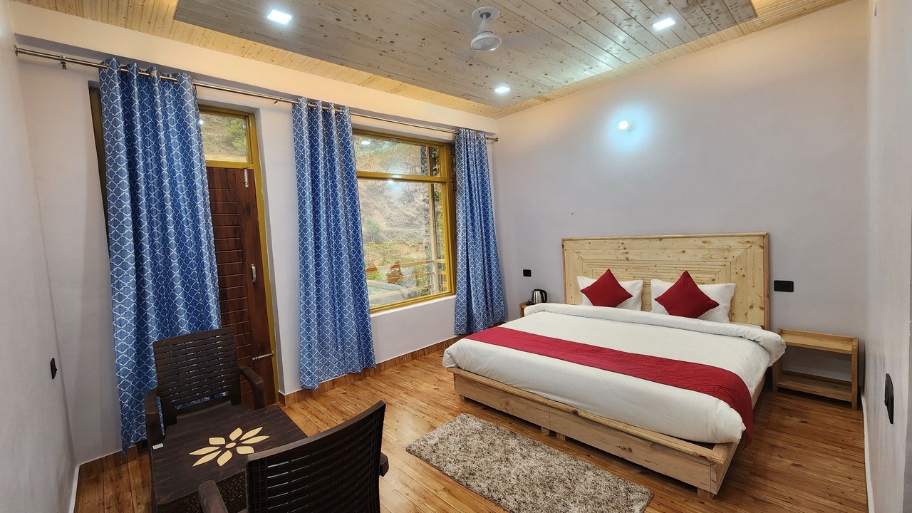 Photo of Patio Balcony in Chakrata