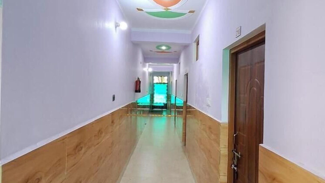 Photo of Livingroom in Barkot