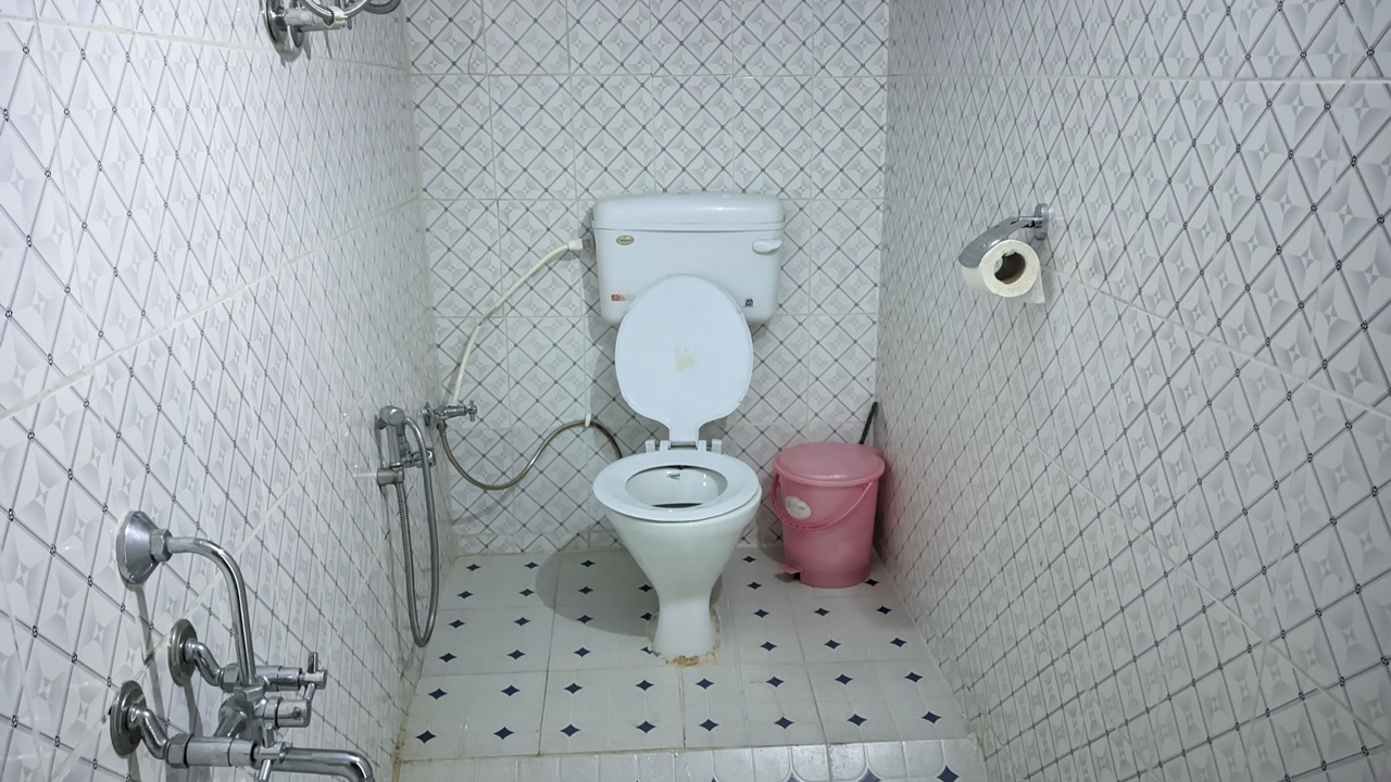 Photo of Bathroom in Uttarkashi