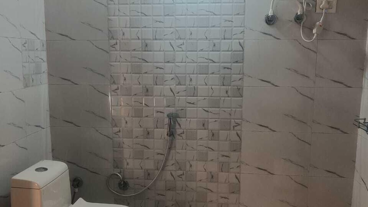 Photo of Bathroom in Bhatwari