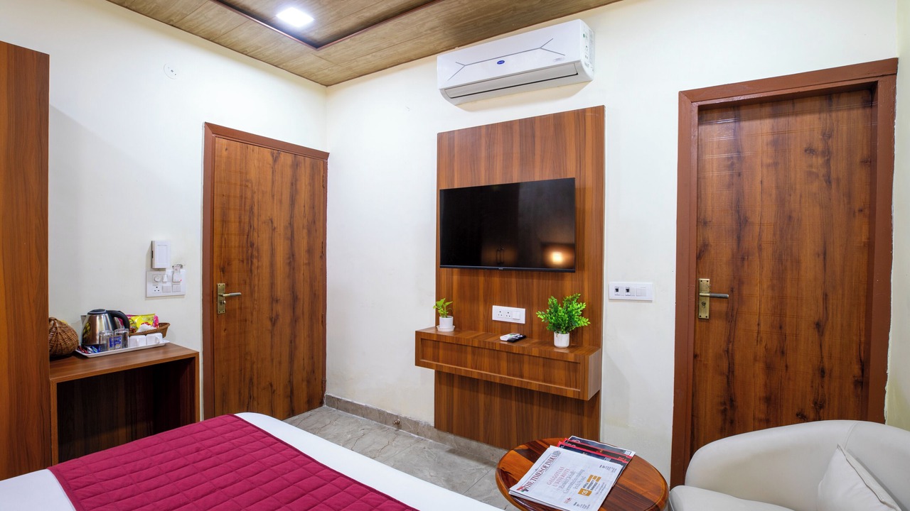 Photo of Bedroom in Noida