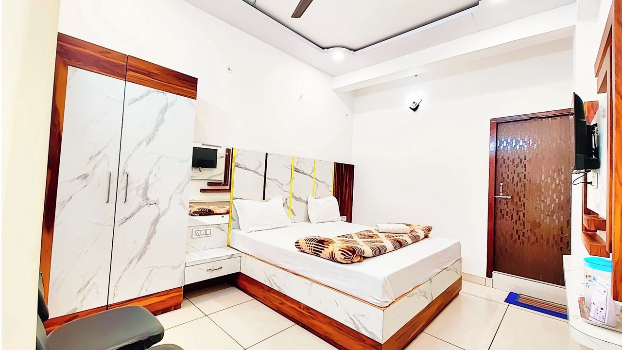 Photo of Bedroom in Nainital