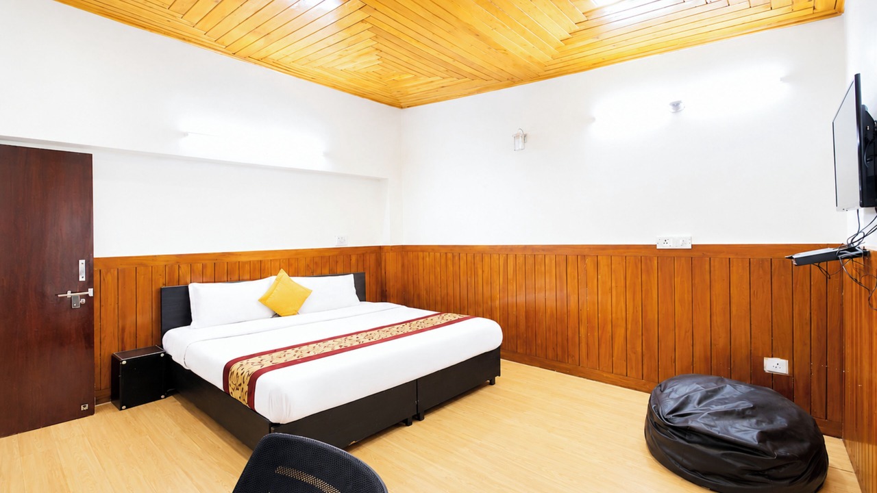 Photo of Bedroom in Nainital