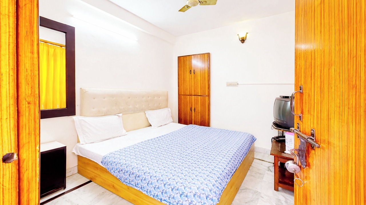 Photo of Bedroom in Tallital