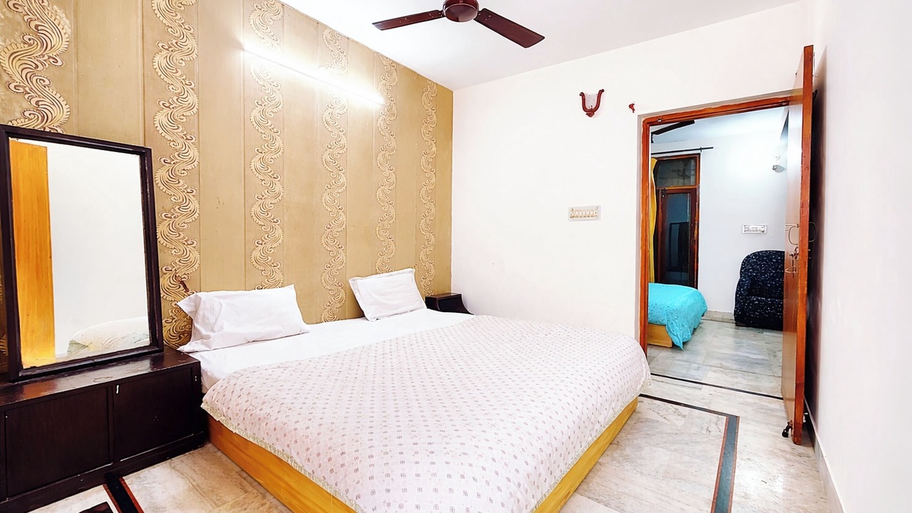 Photo of Bedroom in Tallital
