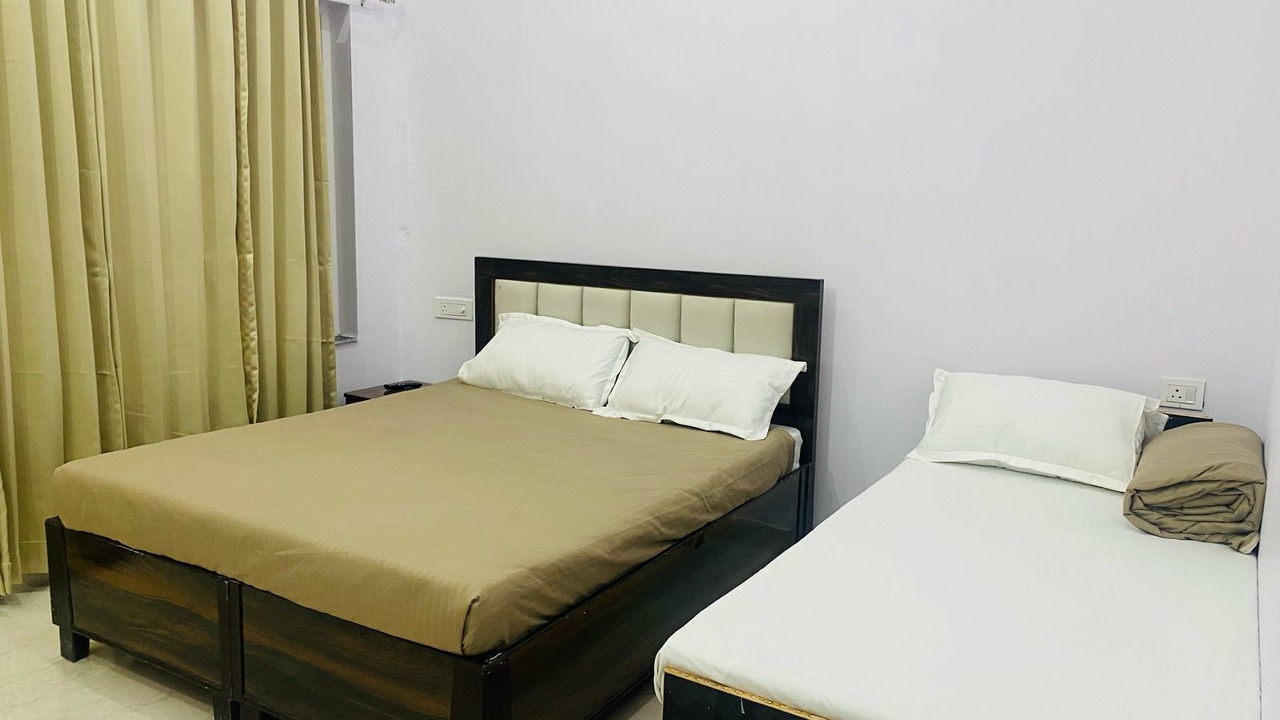 Photo of Bedroom in Guptkashi