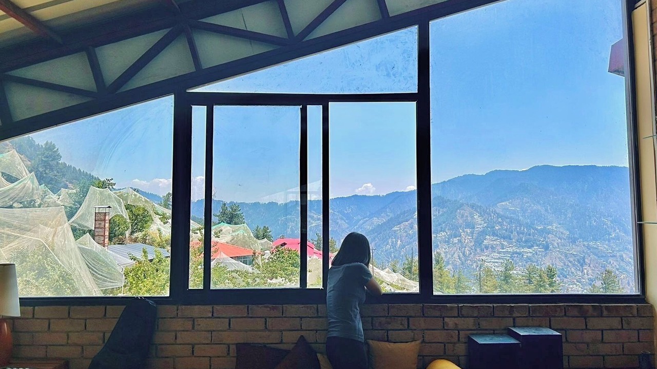 Photo of Livingroom in Theog