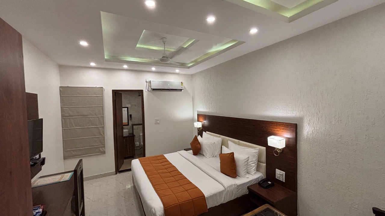 Photo of Bedroom in Dehradun