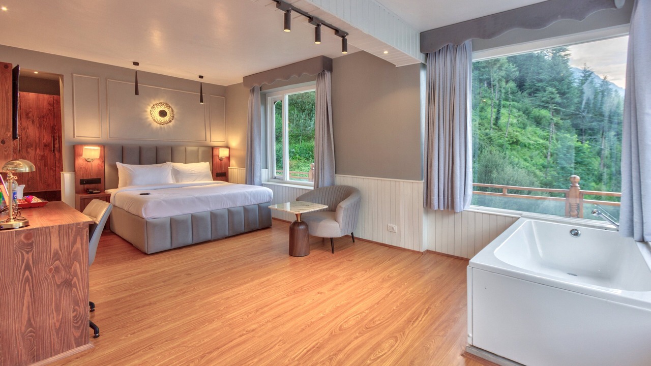 Photo of Bedroom in Bashisht