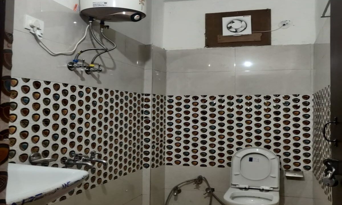 Photo of Bathroom in Badrinath