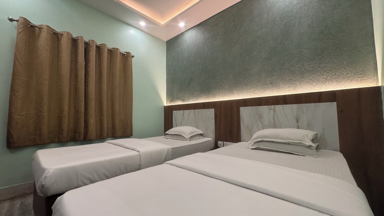 Photo of Bedroom in Sealdah