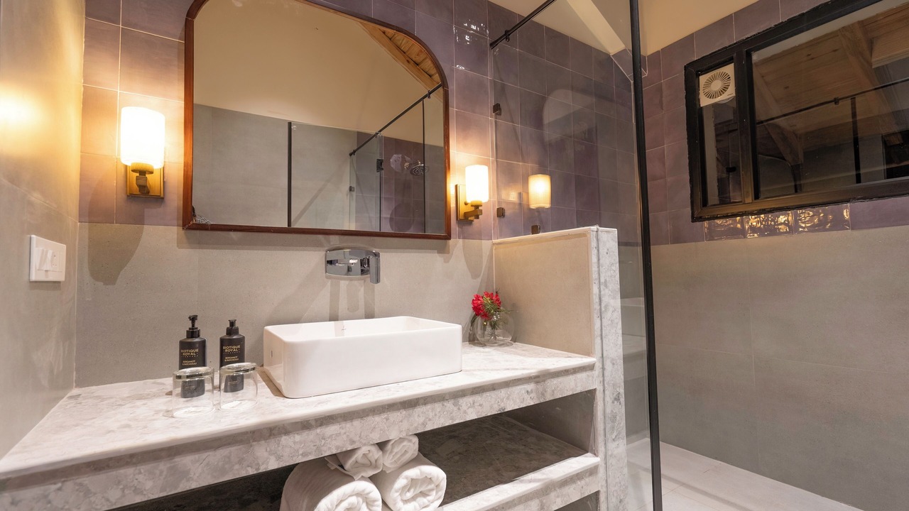 Photo of Bathroom in Kaul
