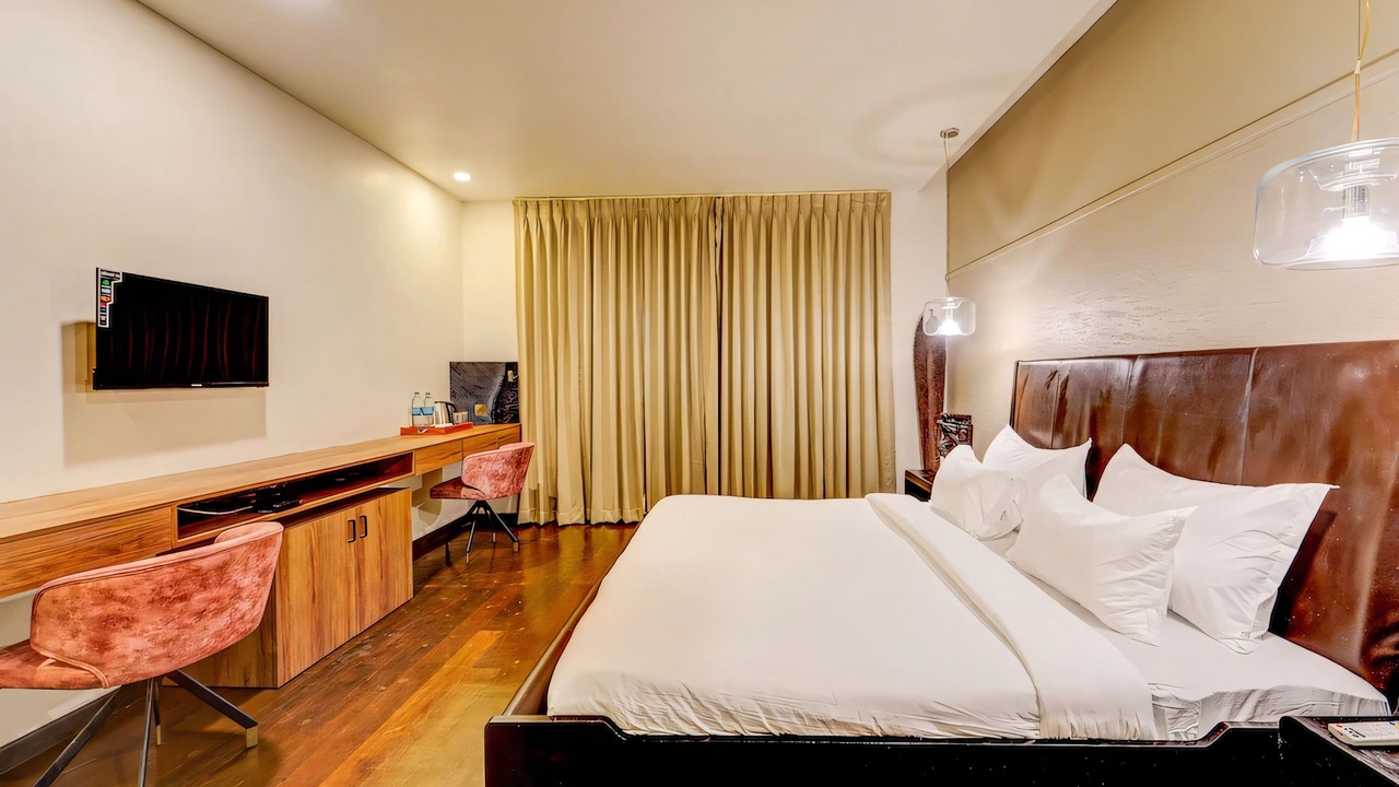 Photo of Bedroom in Thousand Lights West