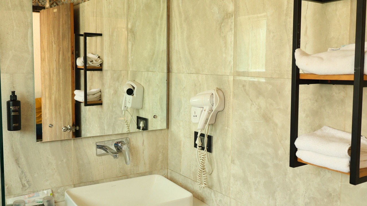 Photo of Bathroom in Jakh