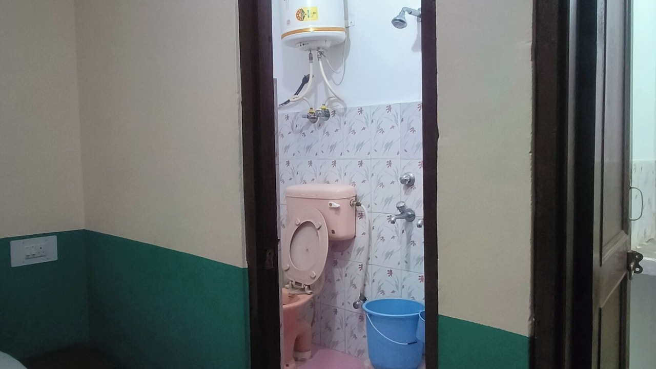 Photo of Bathroom in Naggar