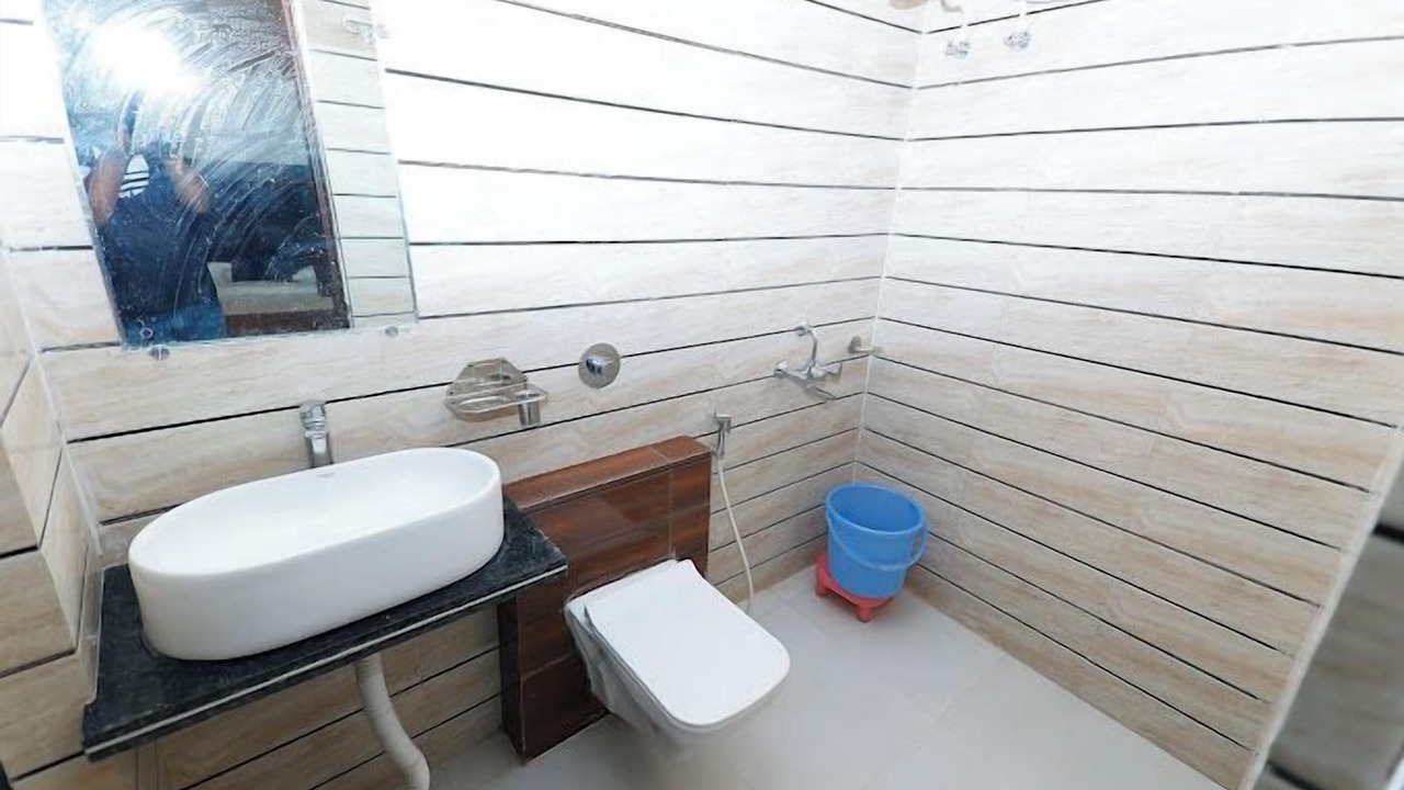 Photo of Bathroom in Haridwar