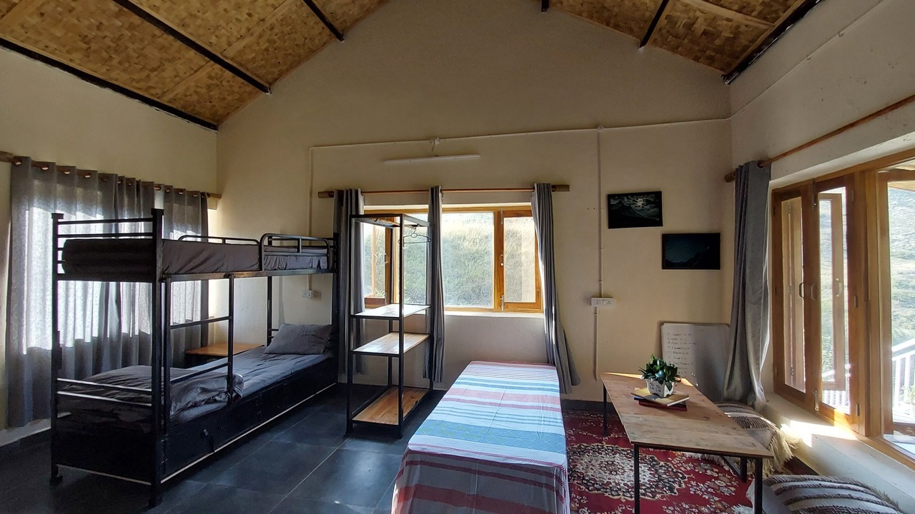 Photo of Patio Balcony in Almora