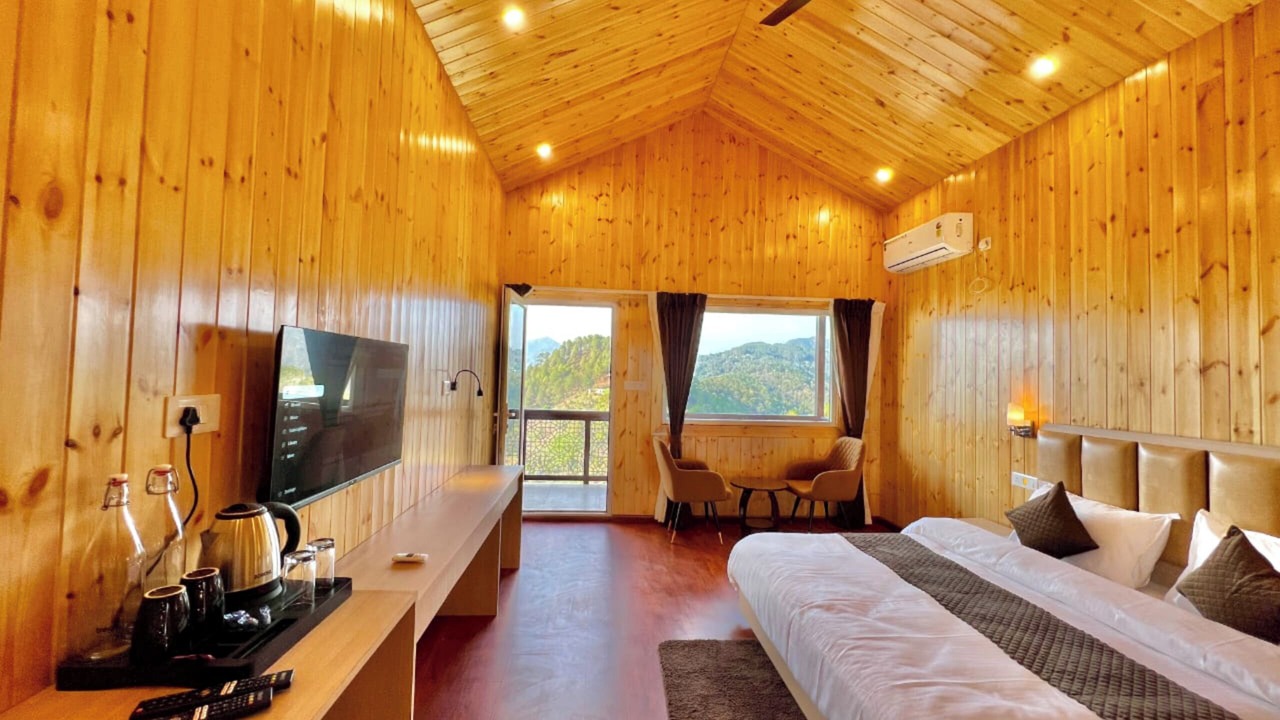 Photo of Bedroom in Lansdowne