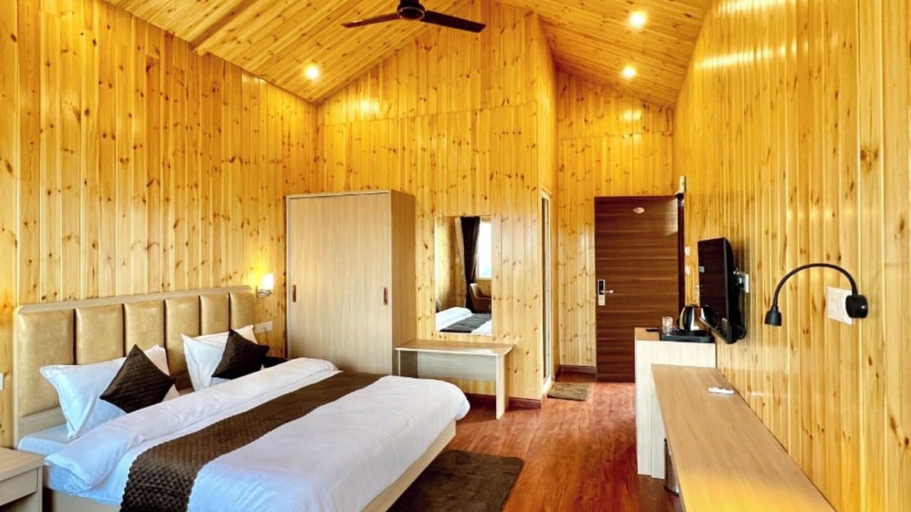 Photo of Bedroom in Lansdowne