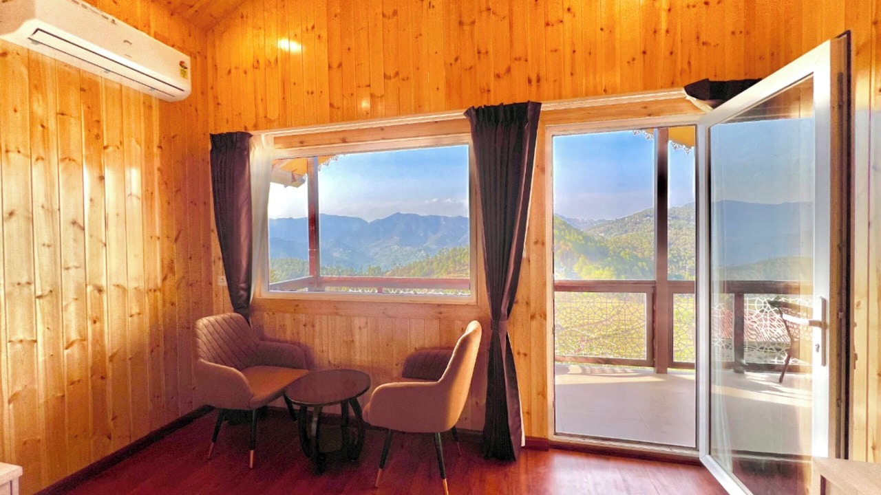 Photo of Bedroom in Lansdowne