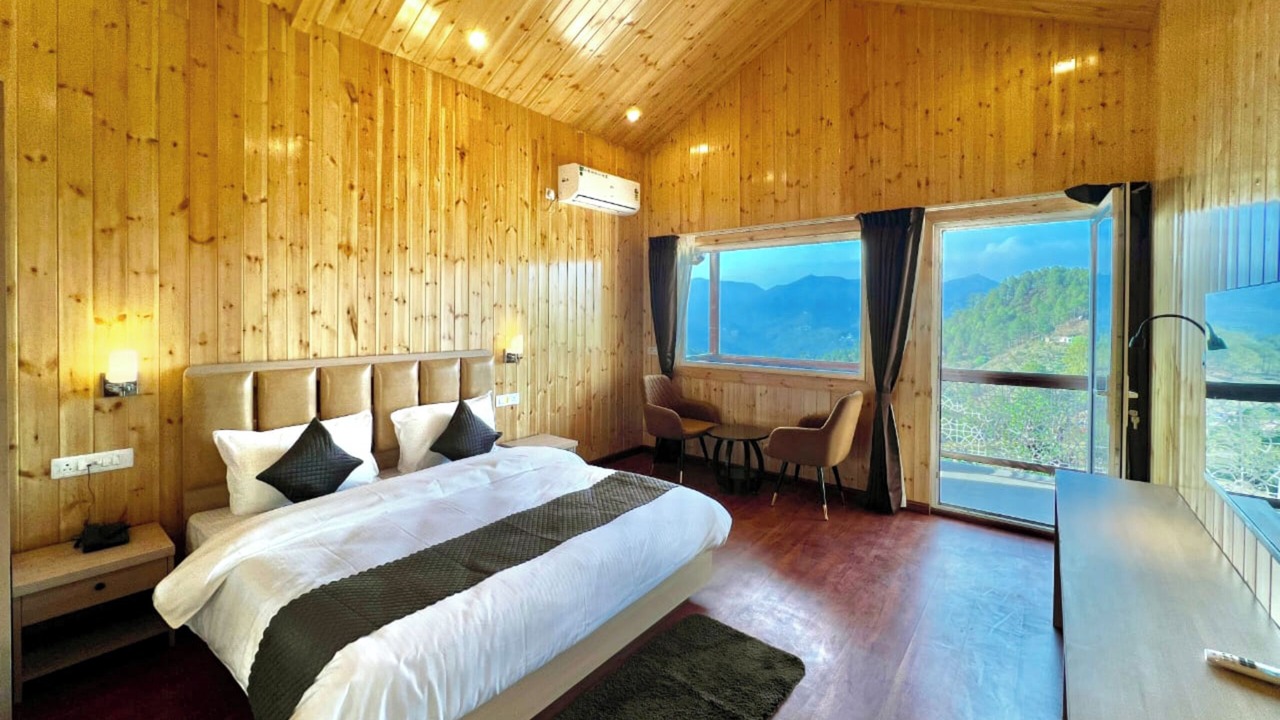 Photo of Bedroom in Lansdowne