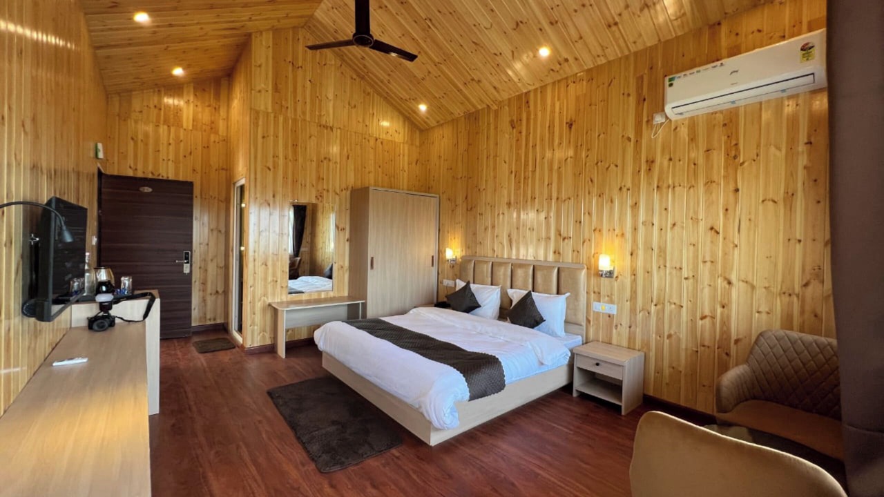 Photo of Bedroom in Lansdowne