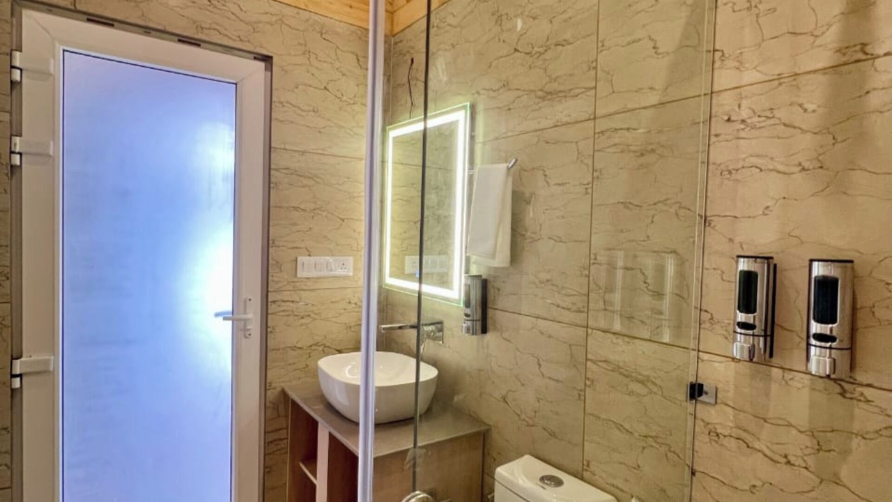 Photo of Bathroom in Lansdowne