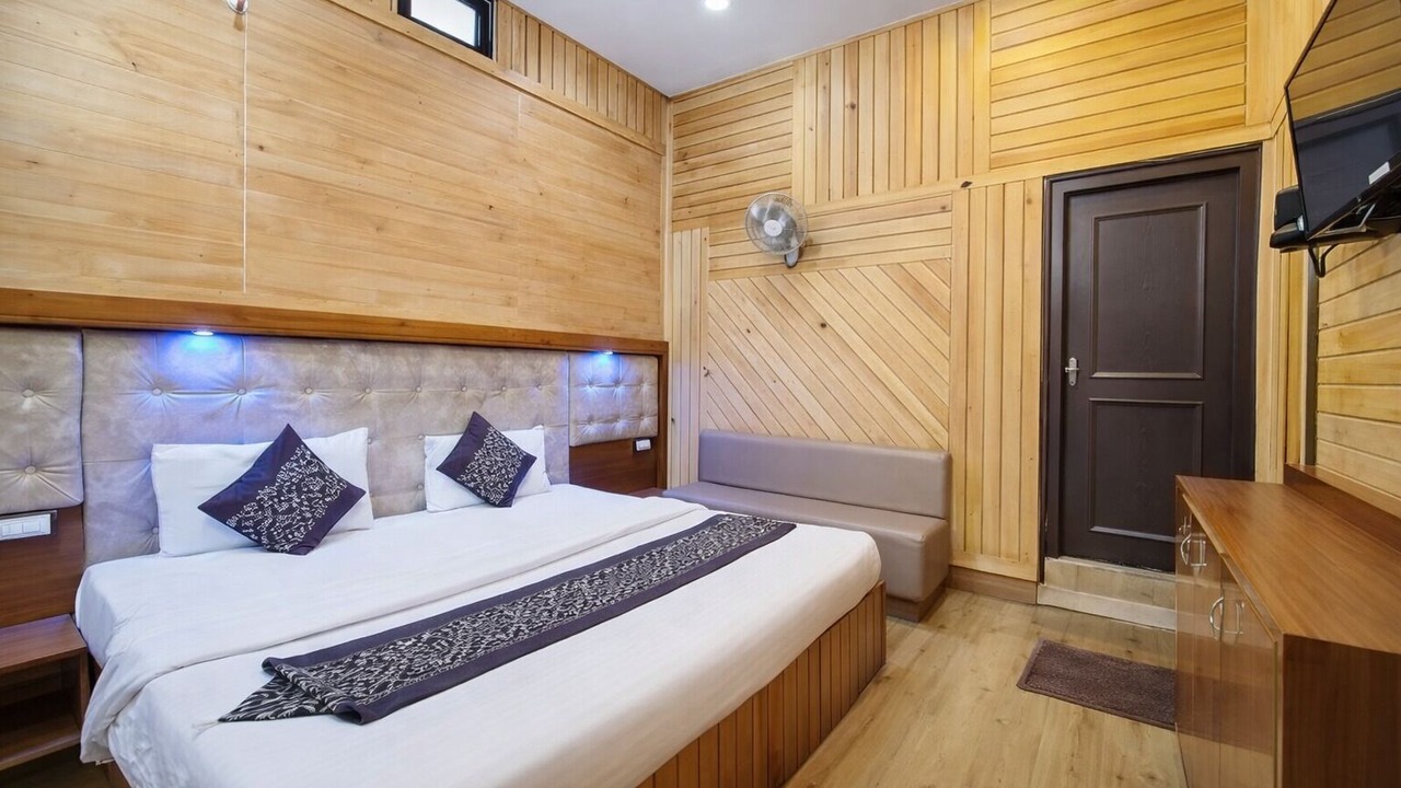 Photo of Bedroom in Nainital