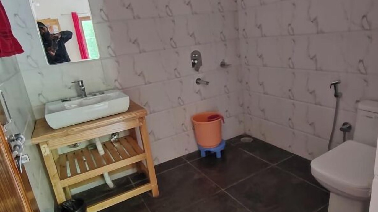 Photo of Bathroom in Hunder