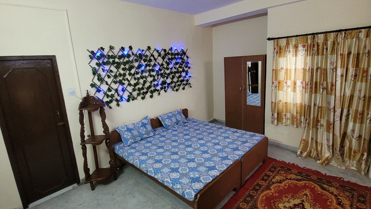 Photo of Bedroom in Pink City