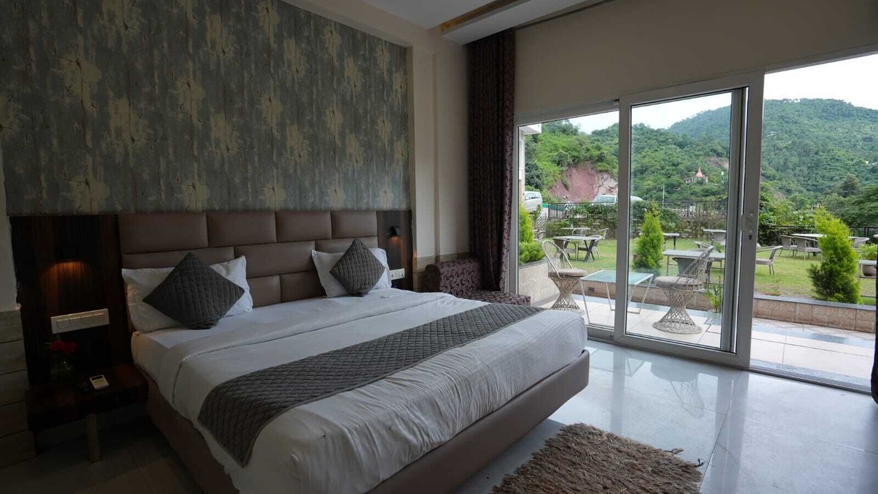 Photo of Bedroom in Kumarhatti