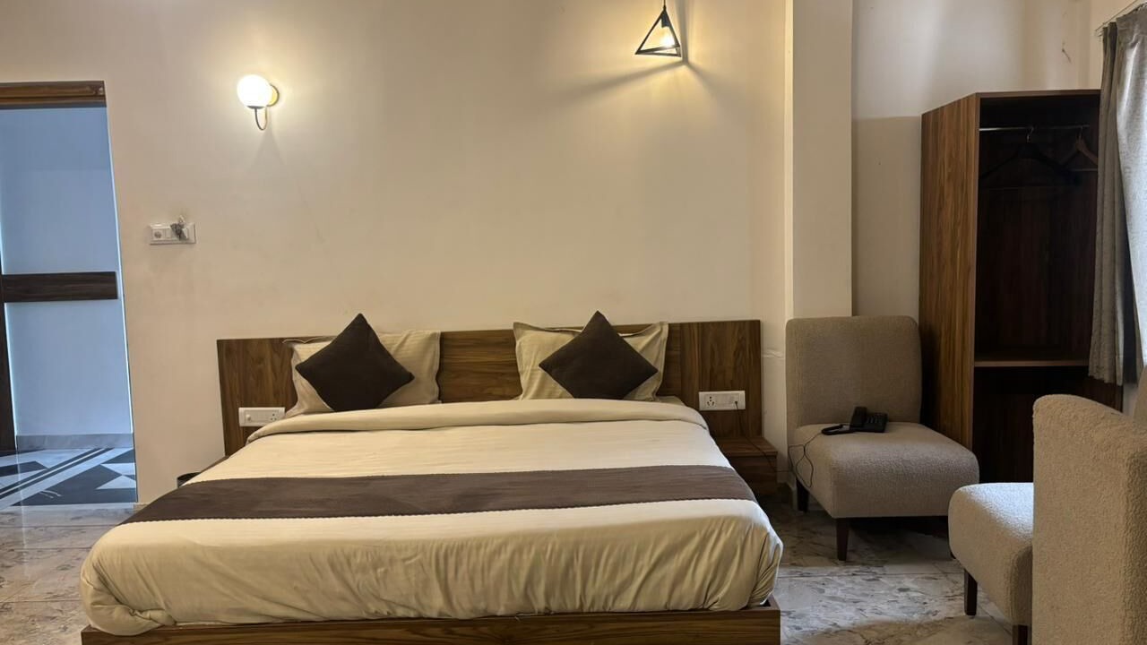 Photo of Bedroom in Mayapur