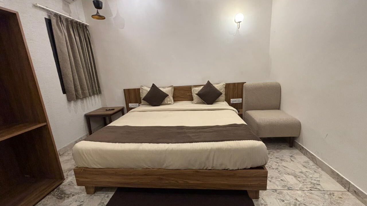Photo of Bedroom in Mayapur